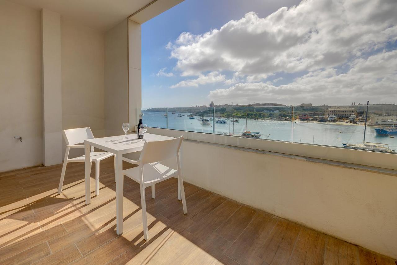 Luxe Apartment With Valletta And Harbour Views Sliema Exterior foto